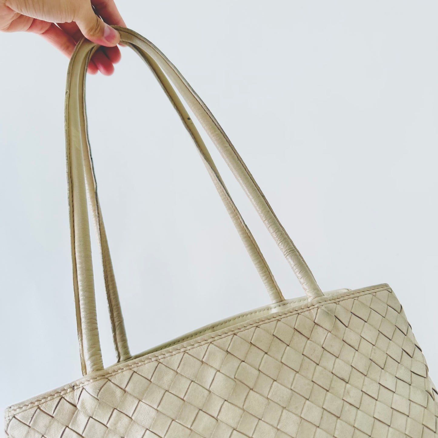 Bottega Veneta BV Intrecciato Cream White GHW Woven Leather Shopper Shoulder Tote Bag