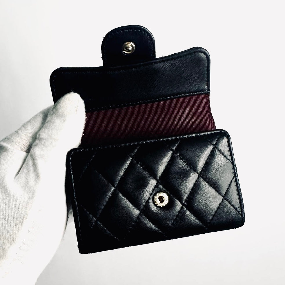 Chanel Black GHW CC Logo Quilted Lambskin Compact Flap Keyholder Key Cles Case Holder Pouch Wallet 24s