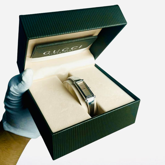 Gucci White Rectangular Dial Stainless Steel Bangle Bracelet 15MM 1500L Watch