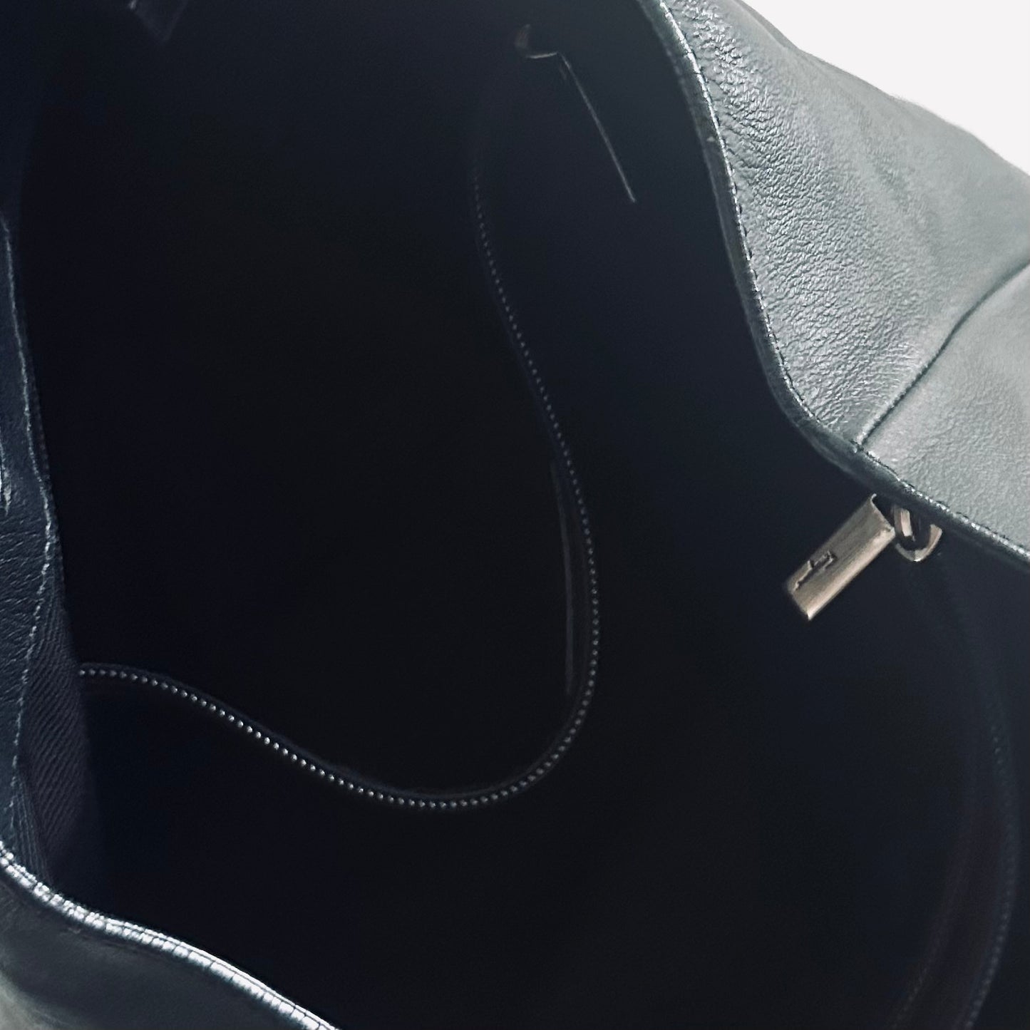 Salvatore Ferragamo Vara Black Leather Monogram Logo Bow Tote Bag