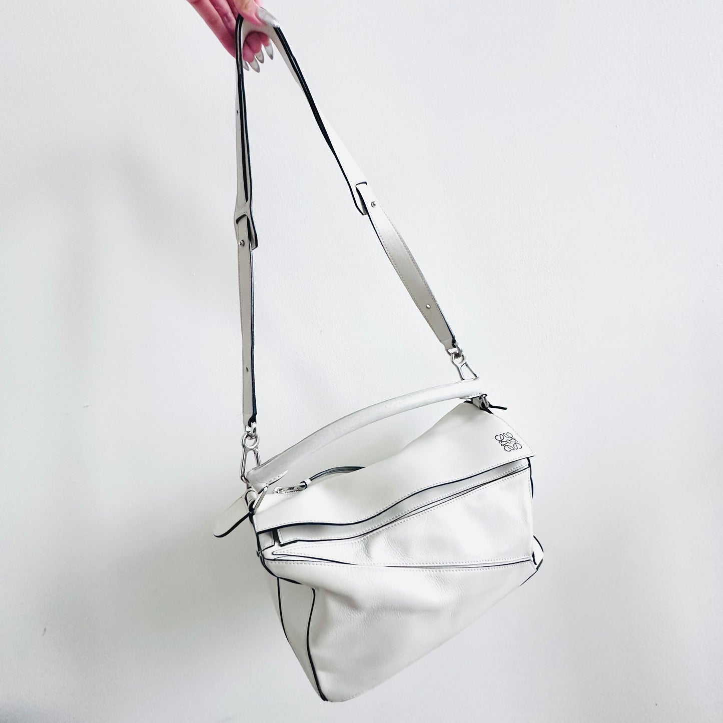 Loewe White Medium Puzzle Calfskin Leather Anagram Logo Monogram 2-Way Top Handle Shoulder Sling Bag