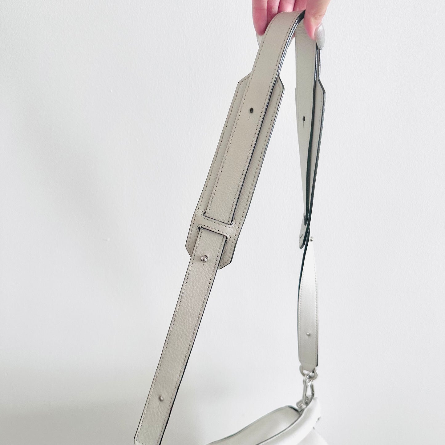 Loewe White Medium Puzzle Calfskin Leather Anagram Logo Monogram 2-Way Top Handle Shoulder Sling Bag