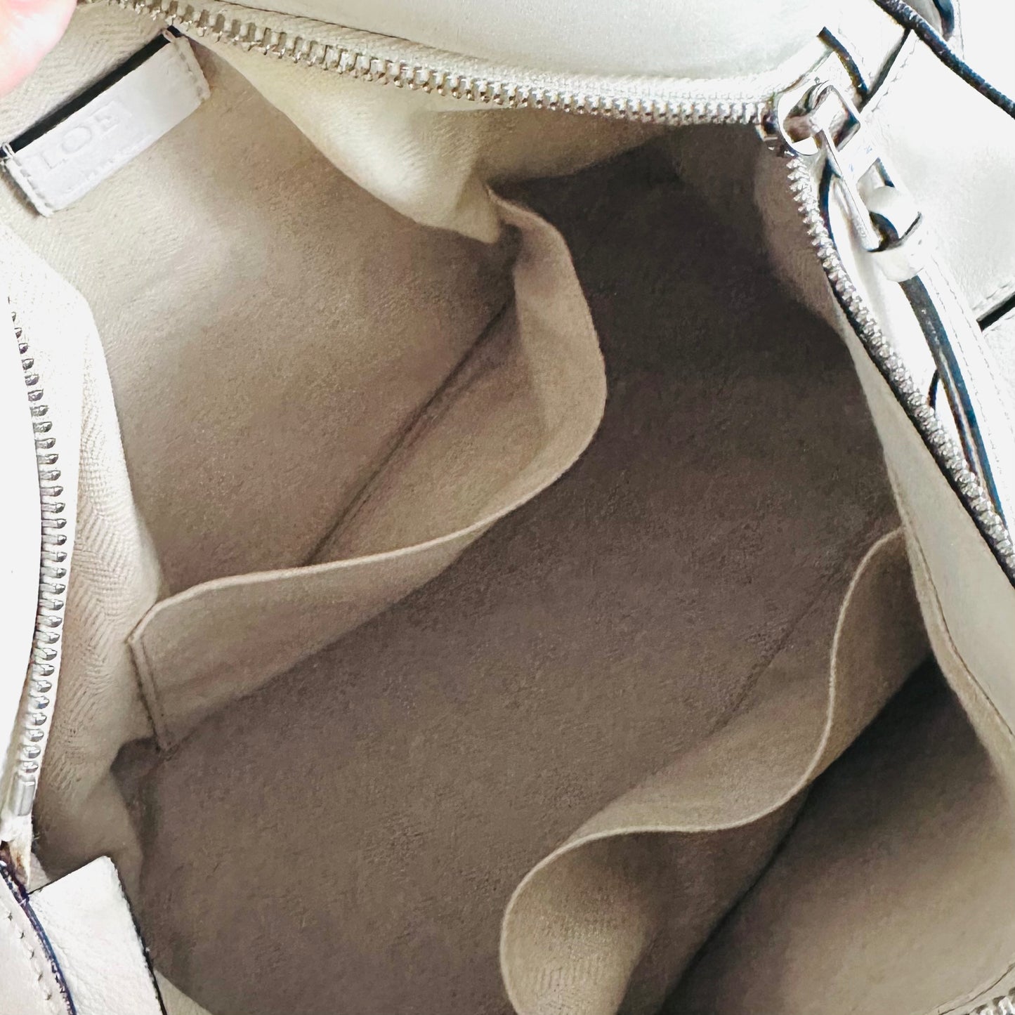 Loewe White Medium Puzzle Calfskin Leather Anagram Logo Monogram 2-Way Top Handle Shoulder Sling Bag