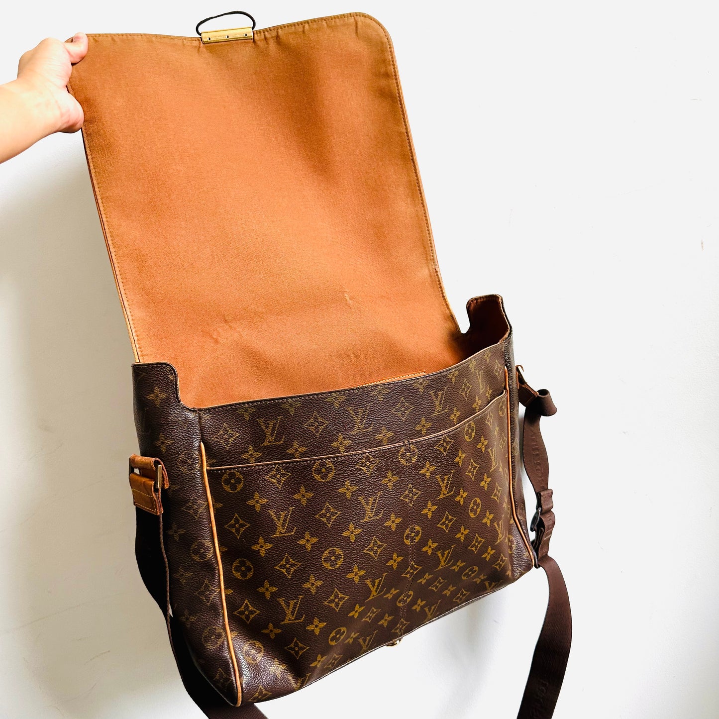 Louis Vuitton LV Bastille Abbesses Monogram Logo GHW Messenger Flap Camera Shoulder Sling Bag