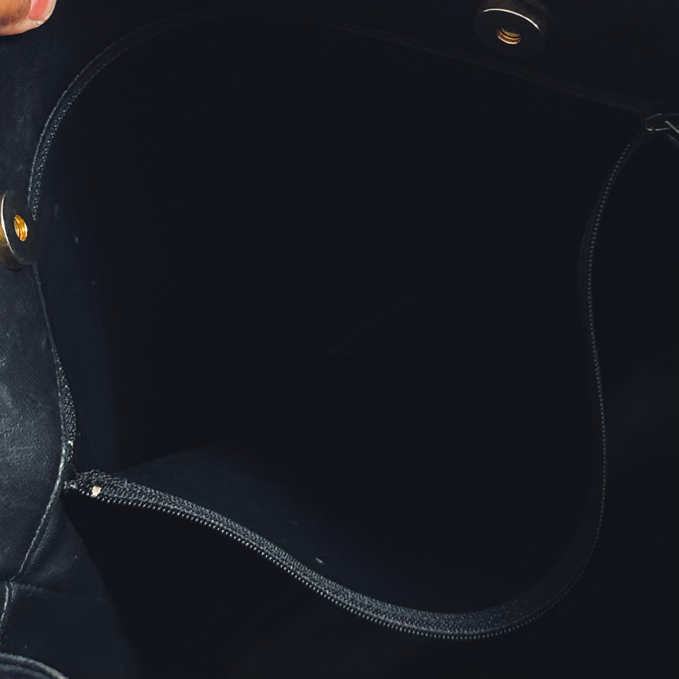 Chanel Black GHW CC Logo Lambskin Leather Shopper Shoulder Tote Bag 1s
