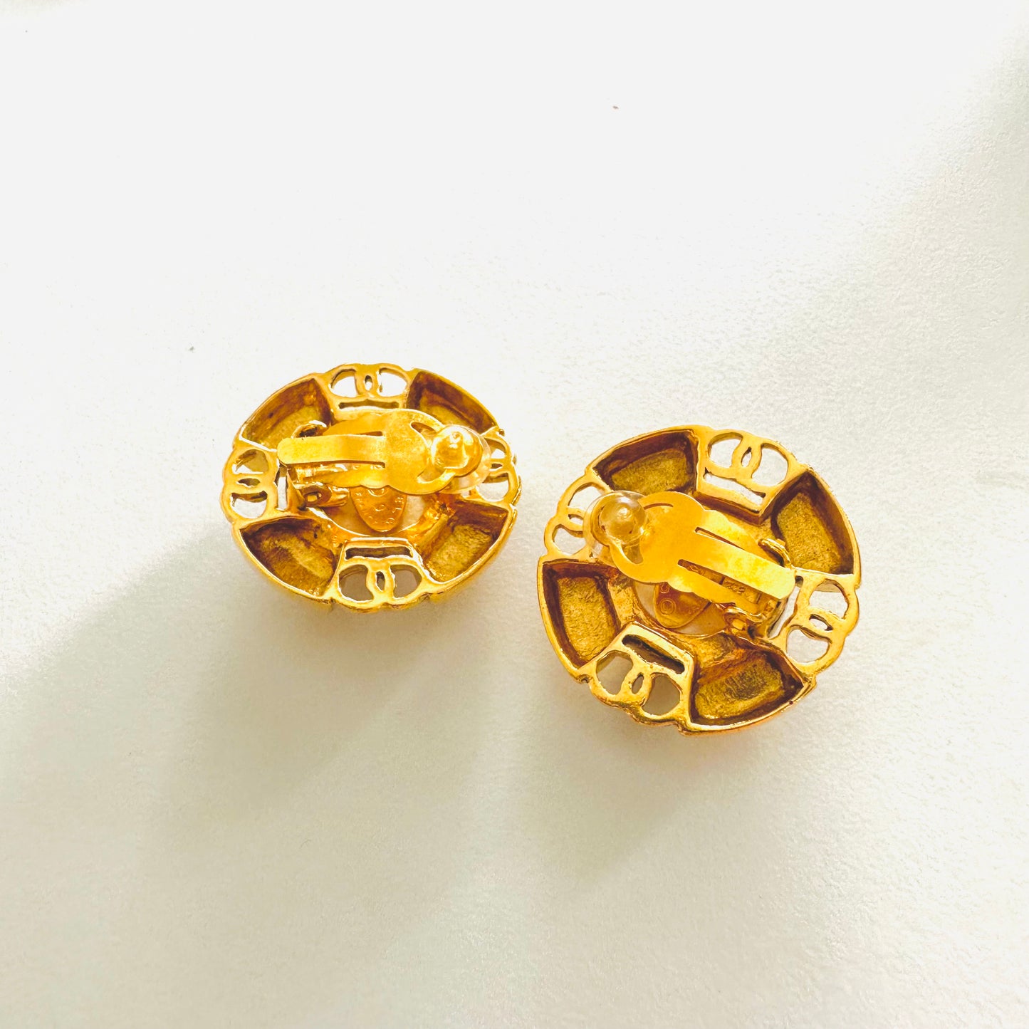 Chanel Gold Large CC Signature Logo Classic Pearls Clip On Vintage Earrings