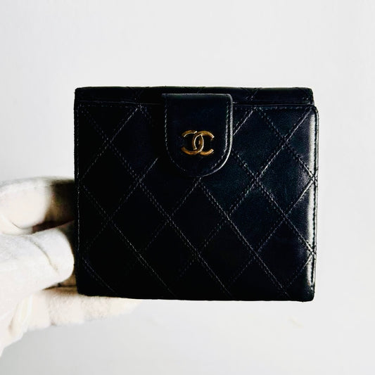 Chanel Black GHW CC Monogram Logo Double Side Face Quilted Lambskin Flap Compact Bifold Wallet 3s