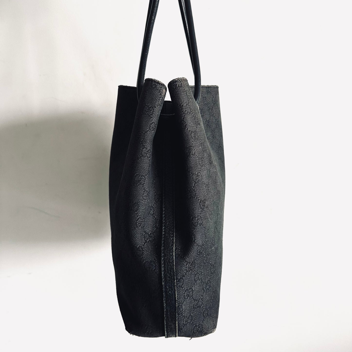 Gucci Black GG Monogram Logo Bucket Drawstring Vintage Shoulder Sling Bag