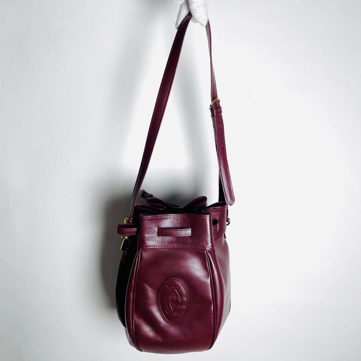 Cartier Mast / Must de Cartier Bucket Burgundy Maroon Red GHW Smooth Leather Shoulder Drawstring Bag