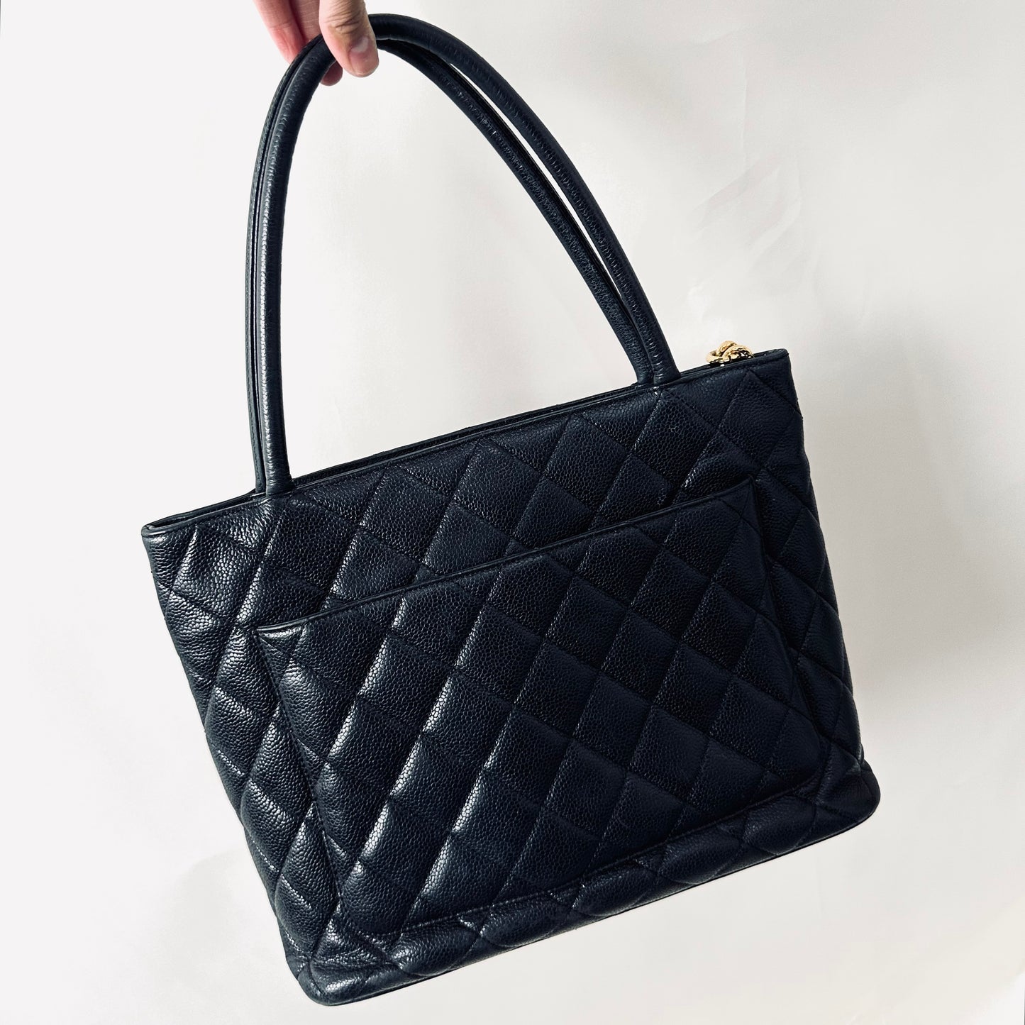 Chanel Black GHW Medallion Giant CC Monogram Logo Quilted Caviar Shoulder Shopper Tote Bag 6s