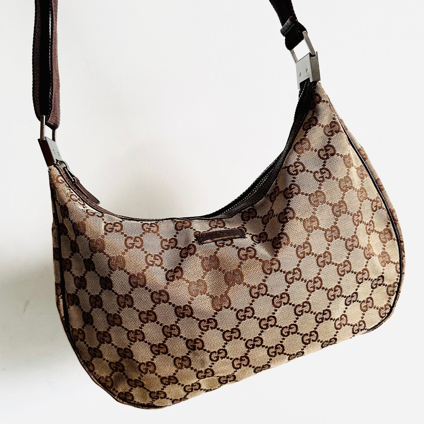 Gucci Beige GG Monogram Logo Hobo Baguette Half Moon Crescent Shoulder Sling Bag