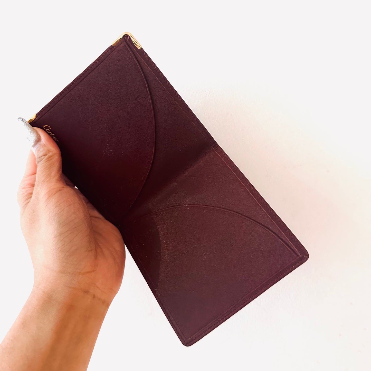 Cartier Must / Mast de Cartier Maroon Burgundy GHW Smooth Leather Bifold Compact Wallet
