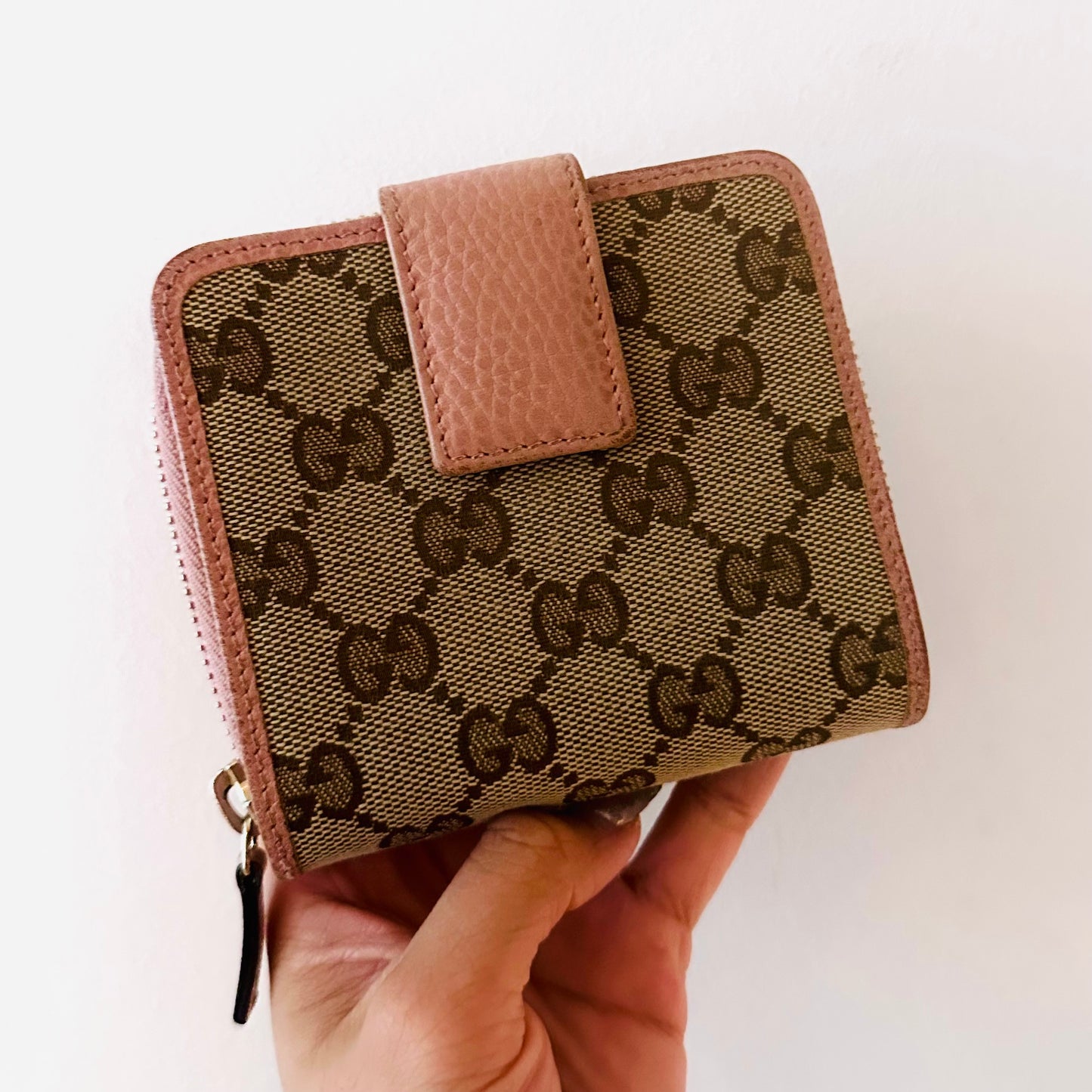 Gucci Beige/ Pink GG Monogram Logo Compact Bifold Wallet