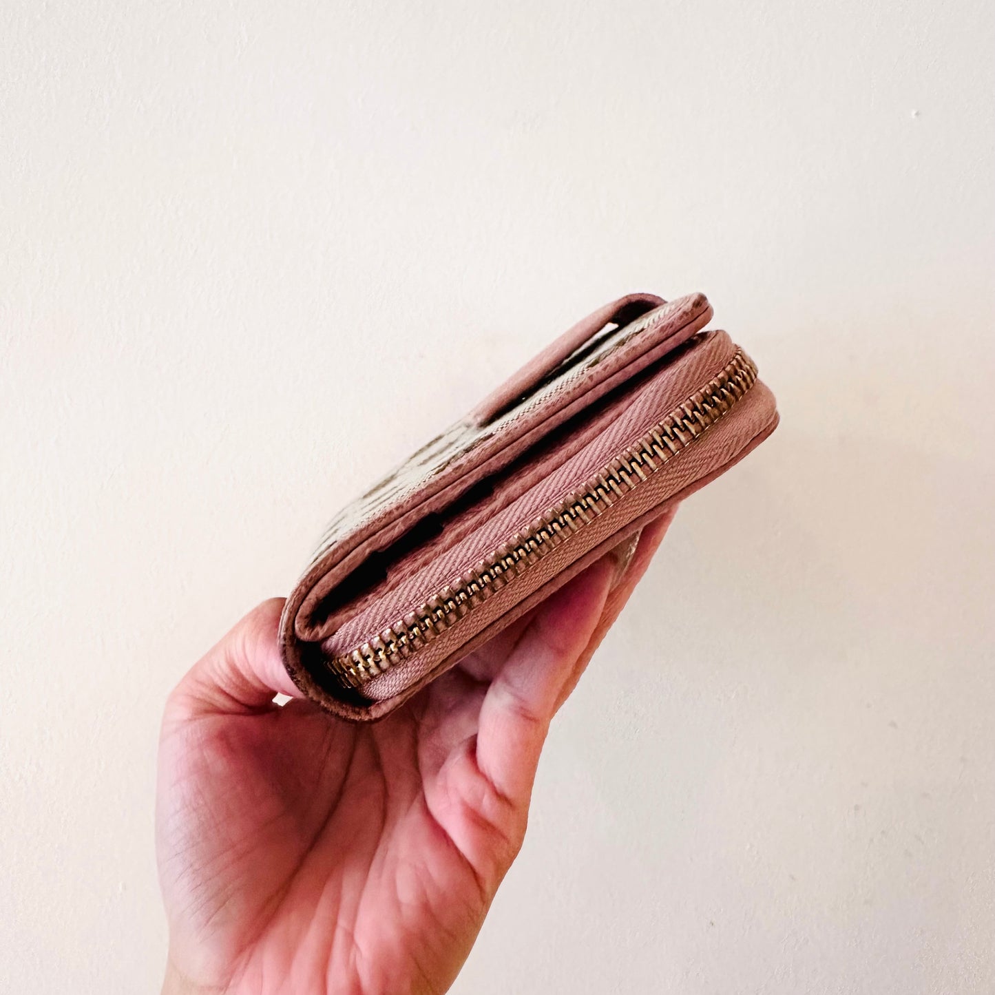 Gucci Beige/ Pink GG Monogram Logo Compact Bifold Wallet