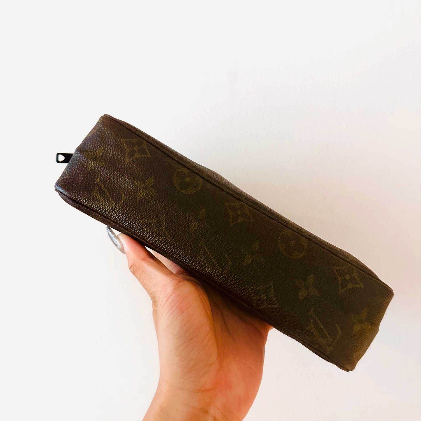 Louis Vuitton LV Monogram Logo GHW Trousse 28 Pouch Case Clutch