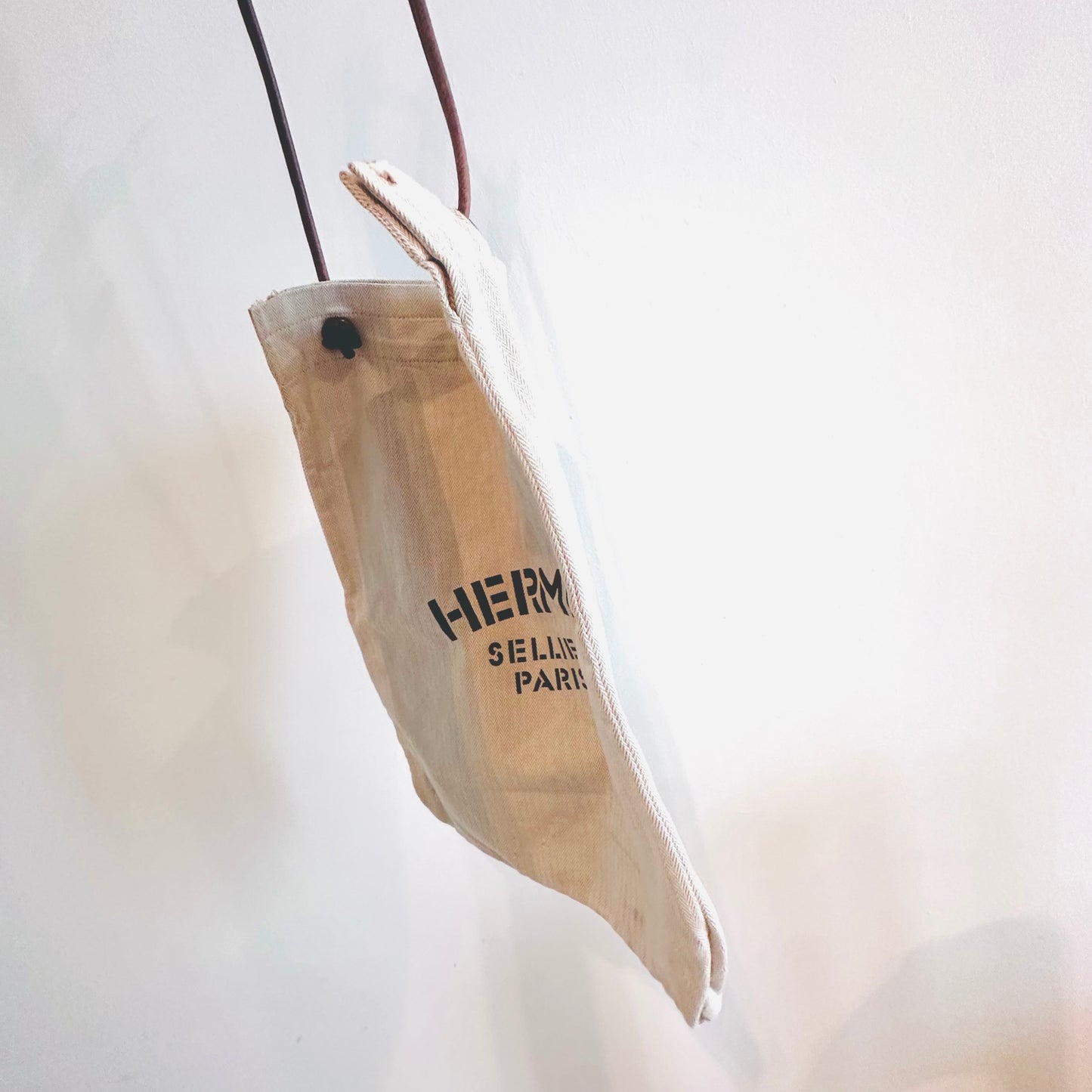 Hermes Aline White Toile & Gold Leather Sellier Grooming Monogram Logo Shoulder Sling Bag