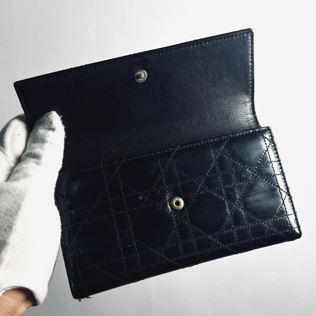 Christian Dior CD Black Lady Dior Cannage Quilted Patent Logo Monogram Flap Long Trifold Wallet