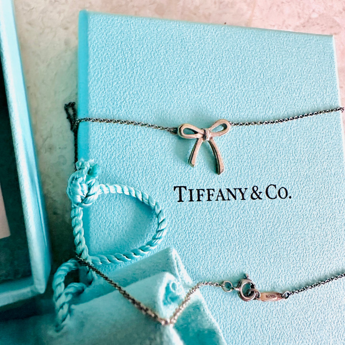 Tiffany & Co T&C Bow Ribbon Pendant Classic 925 Sterling Silver Chain Necklace