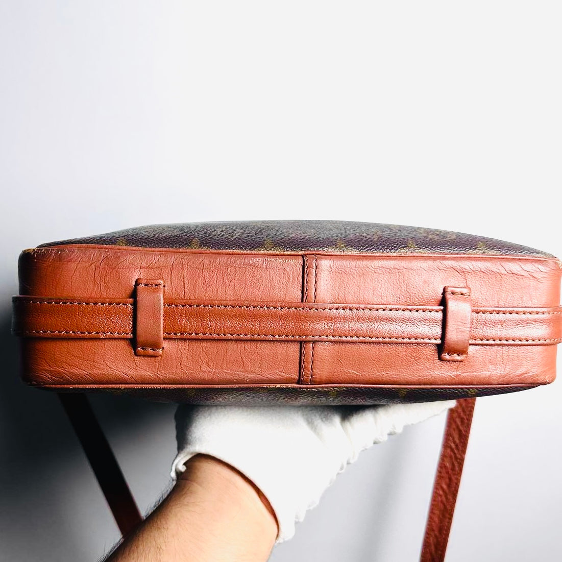 Louis Vuitton LV Sac Camera Monogram Logo GHW Bandouliere Vintage Shoulder Sling Bag