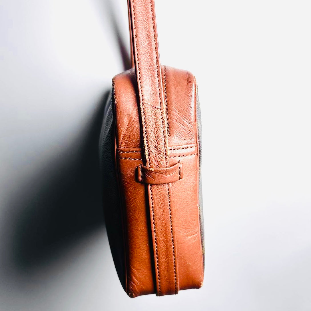 Louis Vuitton LV Sac Camera Monogram Logo GHW Bandouliere Vintage Shoulder Sling Bag