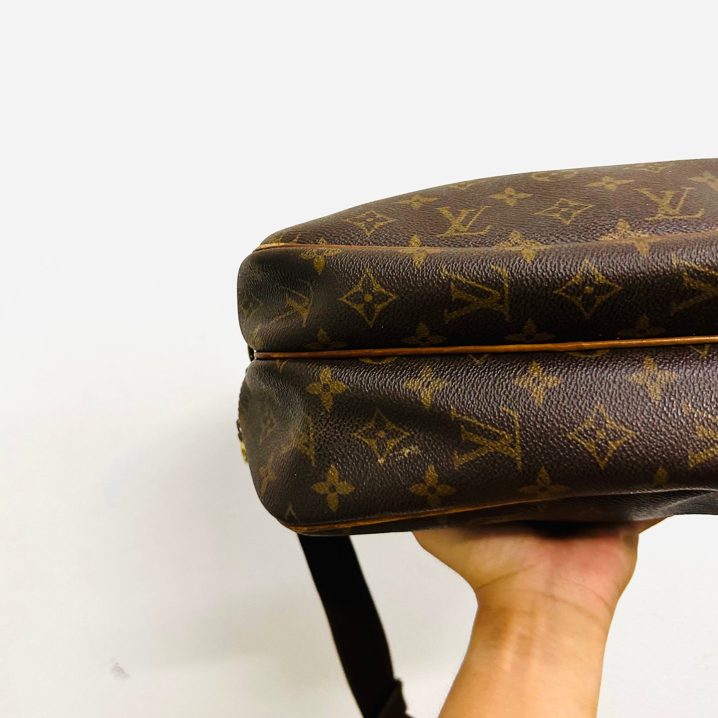 Louis Vuitton LV Reporter Monogram Logo GHW Messenger Zip Shoulder Sling Bag