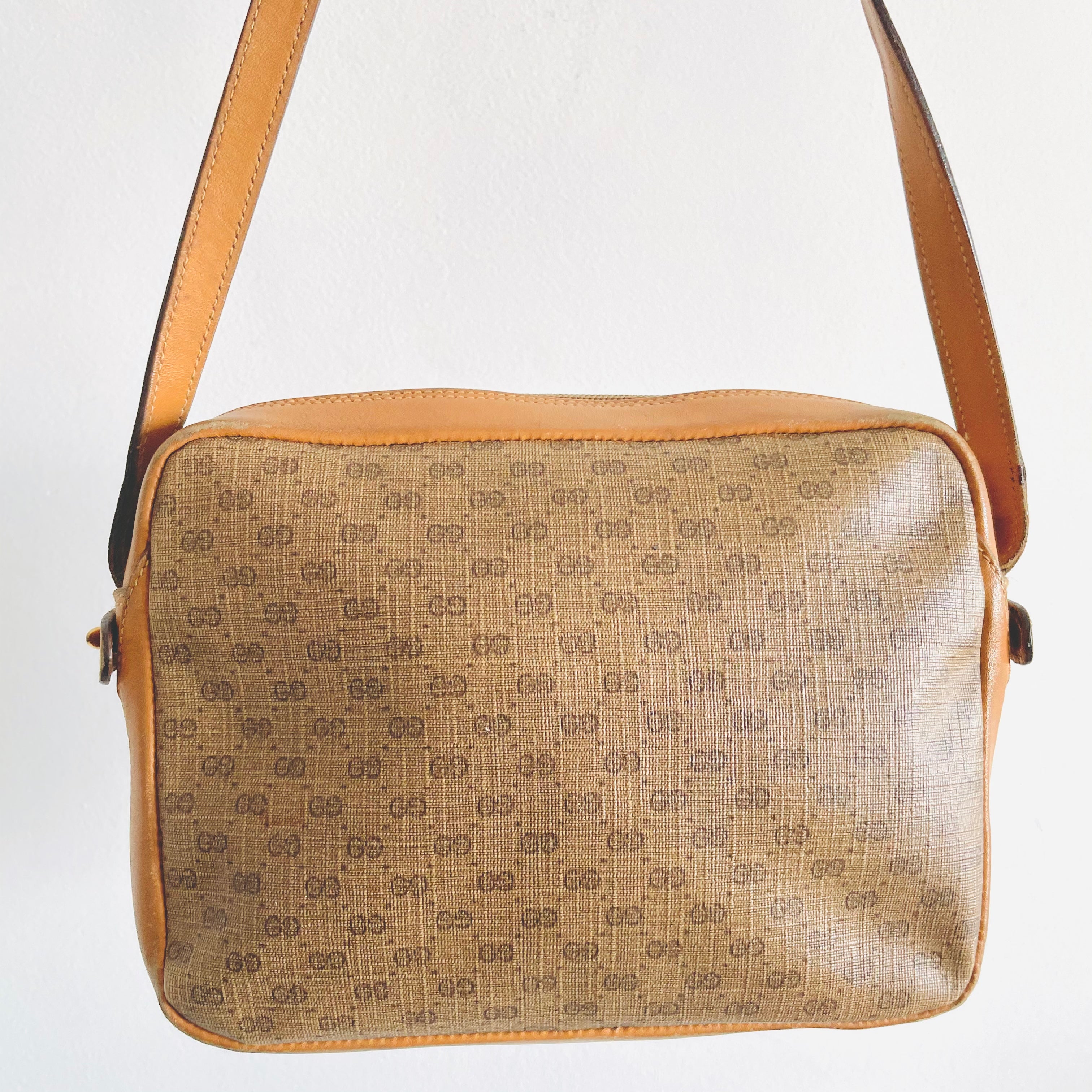 Gucci discount sling vintage